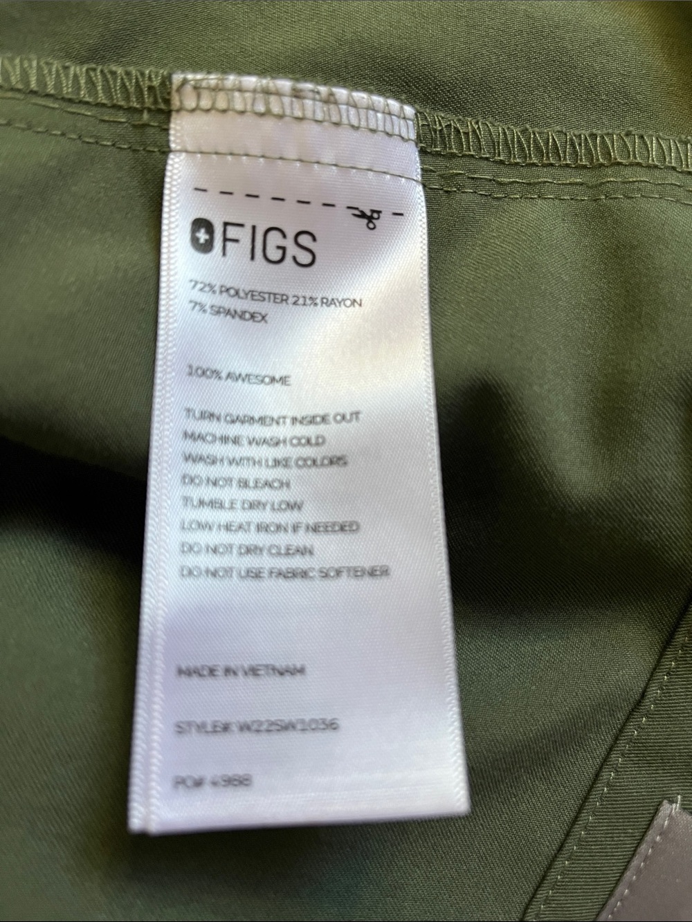 FIGS Inala Slim Scrub Top Green Size S - Picture 8 of 9